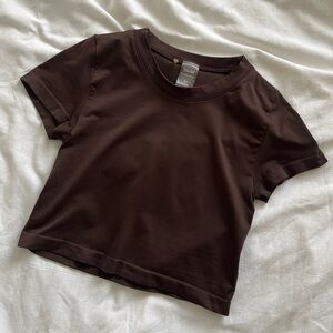 Sunday Best - Smooth Seamless Cropped Top - Rich Mocha Brown